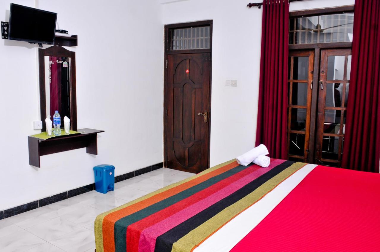 Myr-O Homestay Kombichankulama Exterior photo