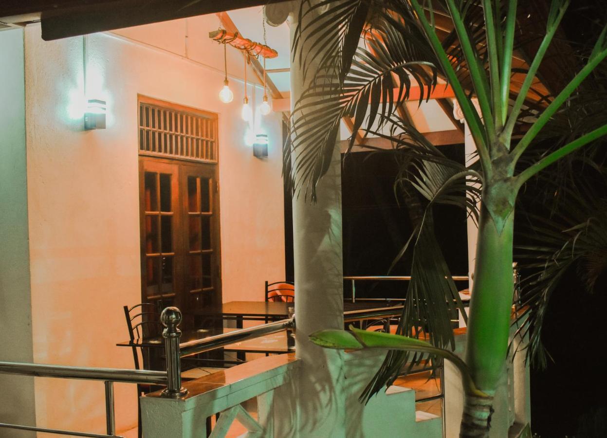 Myr-O Homestay Kombichankulama Exterior photo